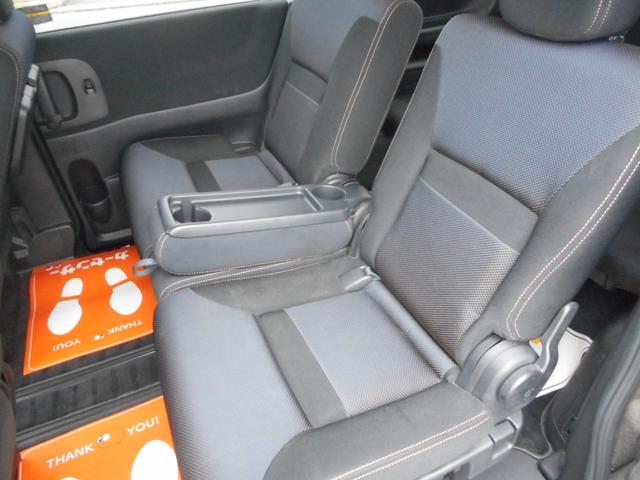 セレナ ハイウェイスター　両側パワースライドドア　ナビ　ＴＶ　ＣＤ　ＤＶＤバックカメラ　ＵＶカットプライバシーガラス　ＨＩＤ　フォグランプ　アルミ（11枚目）