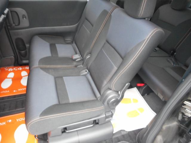 セレナ ハイウェイスター　両側パワースライドドア　ナビ　ＴＶ　ＣＤ　ＤＶＤバックカメラ　ＵＶカットプライバシーガラス　ＨＩＤ　フォグランプ　アルミ（13枚目）