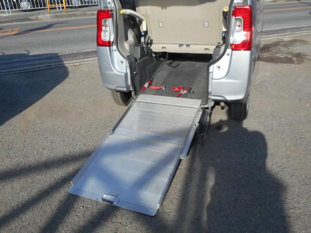 タント X SA スローパー リアシート付き 福祉車両 車椅子電動固定装置 ウインチ リモコン ETC スマートキー パワースライドドア 衝突軽減装置 UVカットプライバシーガラス 電動格納ドアミラー(3枚目)