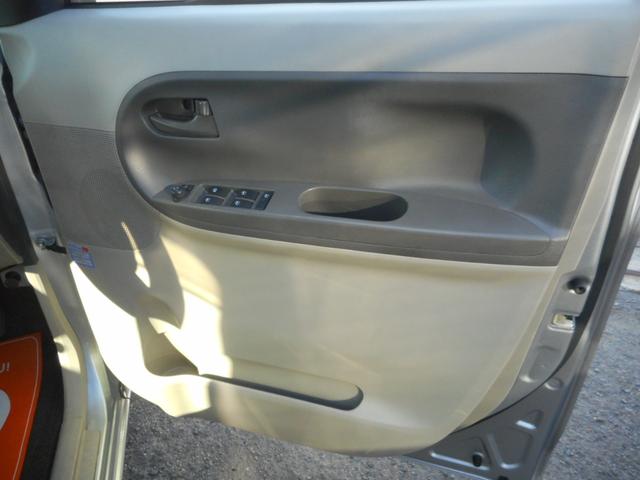 タント X SA スローパー リアシート付き 福祉車両 車椅子電動固定装置 ウインチ リモコン ETC スマートキー パワースライドドア 衝突軽減装置 UVカットプライバシーガラス 電動格納ドアミラー(9枚目)