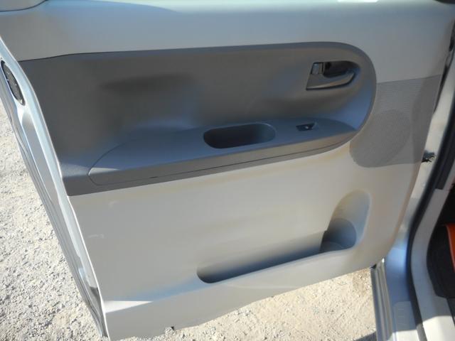 タント X SA スローパー リアシート付き 福祉車両 車椅子電動固定装置 ウインチ リモコン ETC スマートキー パワースライドドア 衝突軽減装置 UVカットプライバシーガラス 電動格納ドアミラー(12枚目)