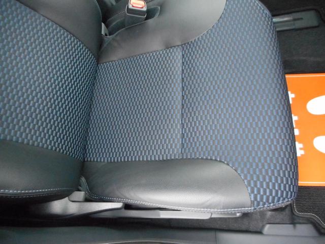 タント カスタムＸ　両側パワースライドドア　ナビ地デジ　バックカメラ　ＥＴＣ　衝突軽減装置　誤発進防止装置　レーンアシスト　ＵＶカットプライバシーガラス　スマートキー２個（4枚目）