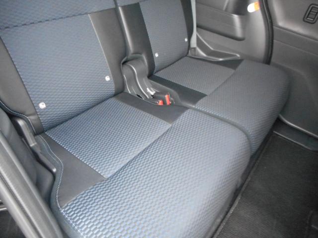 タント カスタムＸ　両側パワースライドドア　ナビ地デジ　バックカメラ　ＥＴＣ　衝突軽減装置　誤発進防止装置　レーンアシスト　ＵＶカットプライバシーガラス　スマートキー２個（9枚目）