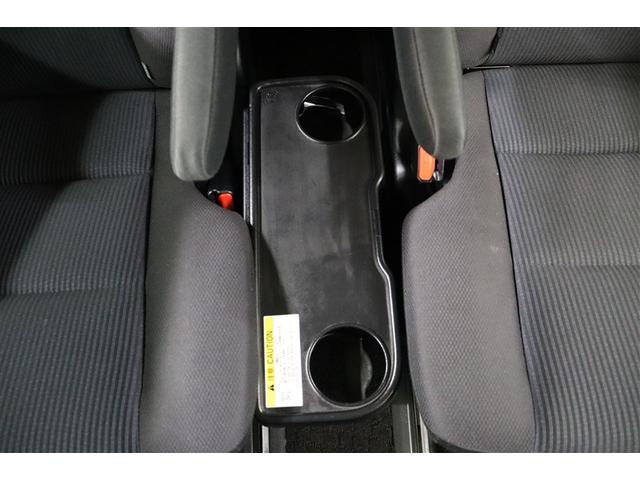 ヴォクシー X アイドリングストップ機能 エアバック 両側電動SD ダブルエアコン 盗難防止 Rカメラ フルセグ地デジ DVD再生可 ナビ&TV ドラレコ付 WSRS キ-レス エアコン パワステ メモリナビ PW(32枚目)