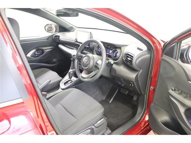 ヤリス Ｚ　サイドＳＲＳ　ＡＡＣ　バックモニタ　スマキー　横滑防止装置　キーフリー　アルミ　ＬＥＤランプ　パワーウインドウ　定期点検記録簿　助手席エアバック　クルコン　エアバッグ　パワーステアリング　ナビ　ＥＴＣ（27枚目）