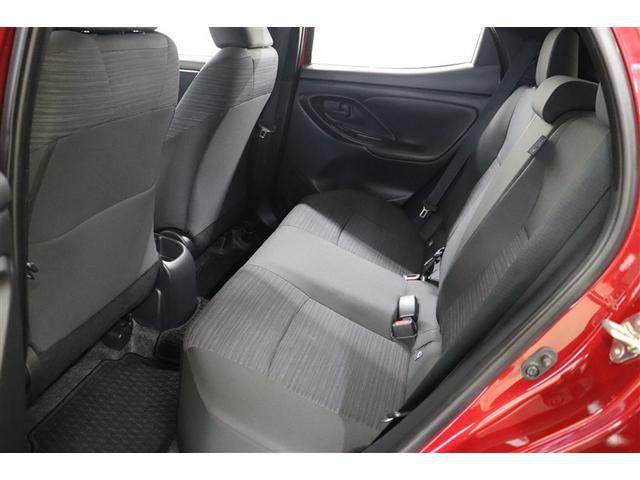 ヤリス Ｚ　サイドＳＲＳ　ＡＡＣ　バックモニタ　スマキー　横滑防止装置　キーフリー　アルミ　ＬＥＤランプ　パワーウインドウ　定期点検記録簿　助手席エアバック　クルコン　エアバッグ　パワーステアリング　ナビ　ＥＴＣ（33枚目）