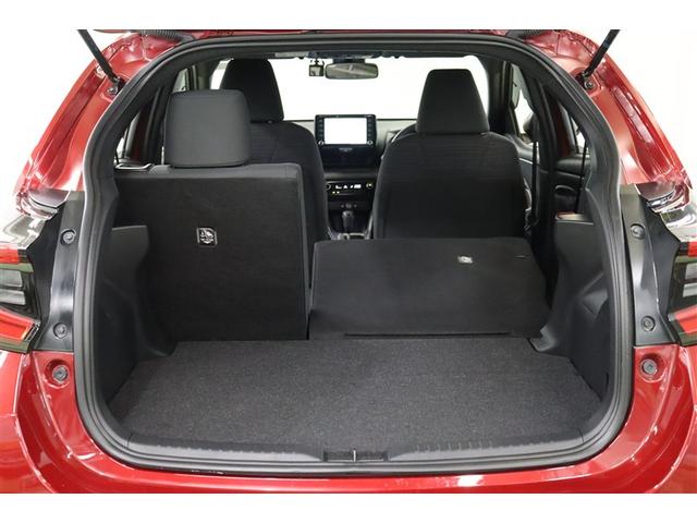 ヤリス Ｚ　サイドＳＲＳ　ＡＡＣ　バックモニタ　スマキー　横滑防止装置　キーフリー　アルミ　ＬＥＤランプ　パワーウインドウ　定期点検記録簿　助手席エアバック　クルコン　エアバッグ　パワーステアリング　ナビ　ＥＴＣ（35枚目）