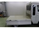 床面や側面の傷つきやヘコミもほとんどなく、きれいな荷室です。