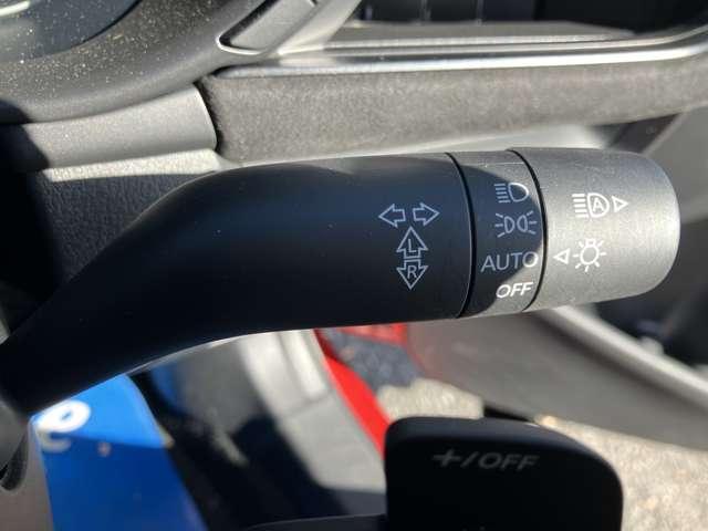 ＭＡＺＤＡ３ファストバック ２．０　２０Ｓ　レトロスポーツエディション　試乗車ＵＰ　禁煙車　歩行者検知ブレーキ（18枚目）