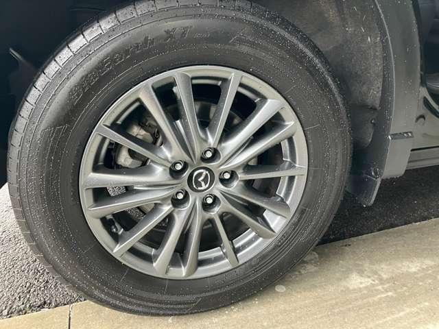 �����A���~�z�C�[���̓V���v���f�U�C���ł����A���M����|�������₷���Ȃ��Ă��܂��B