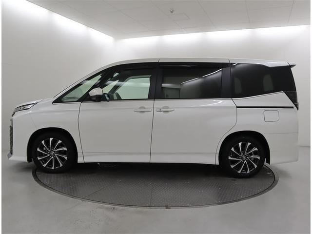 ヴォクシー Ｓ－Ｚ　フルセグ　メモリーナビ　ＤＶＤ再生　ミュージックプレイヤー接続可　バックカメラ　衝突被害軽減システム　ＥＴＣ　ドラレコ　両側電動スライド　ＬＥＤヘッドランプ　乗車定員７人　３列シート　ワンオーナー（3枚目）