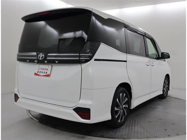 ヴォクシー Ｓ－Ｚ　フルセグ　メモリーナビ　ＤＶＤ再生　ミュージックプレイヤー接続可　バックカメラ　衝突被害軽減システム　ＥＴＣ　ドラレコ　両側電動スライド　ＬＥＤヘッドランプ　乗車定員７人　３列シート　ワンオーナー（4枚目）