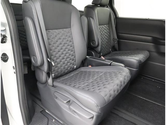 ヴォクシー Ｓ－Ｚ　フルセグ　メモリーナビ　ＤＶＤ再生　ミュージックプレイヤー接続可　バックカメラ　衝突被害軽減システム　ＥＴＣ　ドラレコ　両側電動スライド　ＬＥＤヘッドランプ　乗車定員７人　３列シート　ワンオーナー（6枚目）