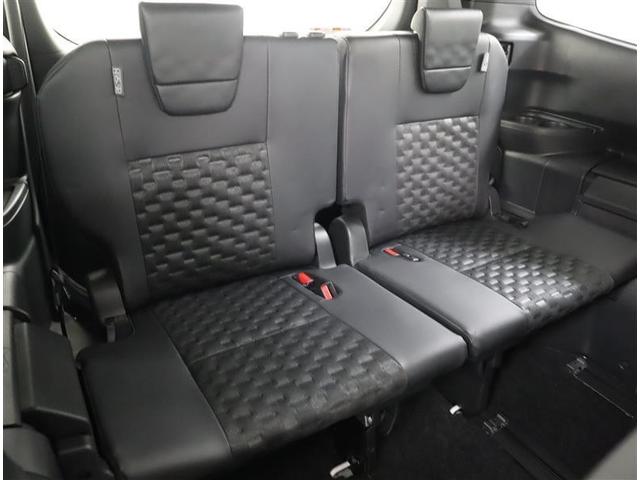 ヴォクシー Ｓ－Ｚ　フルセグ　メモリーナビ　ＤＶＤ再生　ミュージックプレイヤー接続可　バックカメラ　衝突被害軽減システム　ＥＴＣ　ドラレコ　両側電動スライド　ＬＥＤヘッドランプ　乗車定員７人　３列シート　ワンオーナー（7枚目）