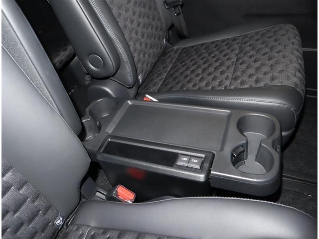 ヴォクシー Ｓ－Ｚ　フルセグ　メモリーナビ　ＤＶＤ再生　ミュージックプレイヤー接続可　バックカメラ　衝突被害軽減システム　ＥＴＣ　ドラレコ　両側電動スライド　ＬＥＤヘッドランプ　乗車定員７人　３列シート　ワンオーナー（8枚目）