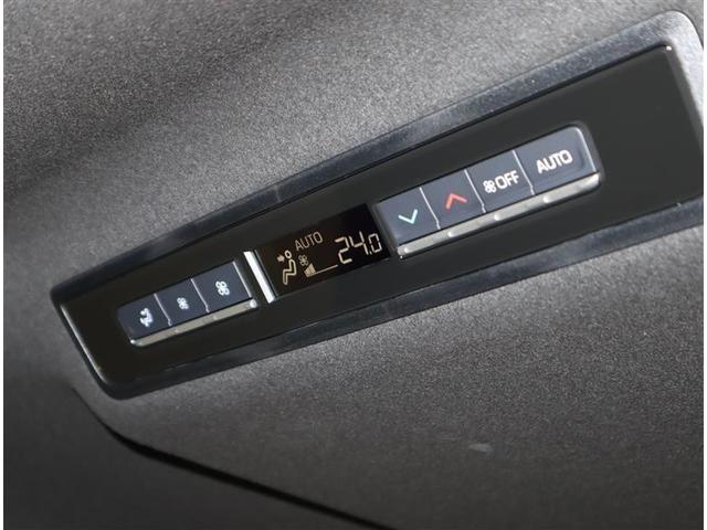 ヴォクシー Ｓ－Ｚ　フルセグ　メモリーナビ　ＤＶＤ再生　ミュージックプレイヤー接続可　バックカメラ　衝突被害軽減システム　ＥＴＣ　ドラレコ　両側電動スライド　ＬＥＤヘッドランプ　乗車定員７人　３列シート　ワンオーナー（9枚目）