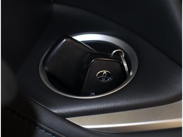 ヴォクシー Ｓ－Ｚ　フルセグ　メモリーナビ　ＤＶＤ再生　ミュージックプレイヤー接続可　バックカメラ　衝突被害軽減システム　ＥＴＣ　ドラレコ　両側電動スライド　ＬＥＤヘッドランプ　乗車定員７人　３列シート　ワンオーナー（26枚目）