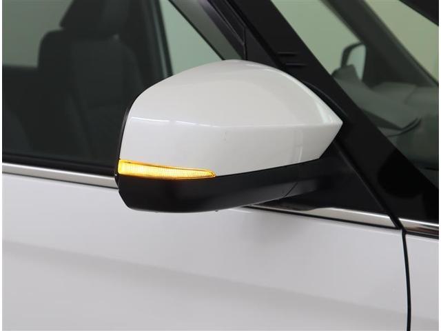 ヴォクシー Ｓ－Ｚ　フルセグ　メモリーナビ　ＤＶＤ再生　ミュージックプレイヤー接続可　バックカメラ　衝突被害軽減システム　ＥＴＣ　ドラレコ　両側電動スライド　ＬＥＤヘッドランプ　乗車定員７人　３列シート　ワンオーナー（30枚目）