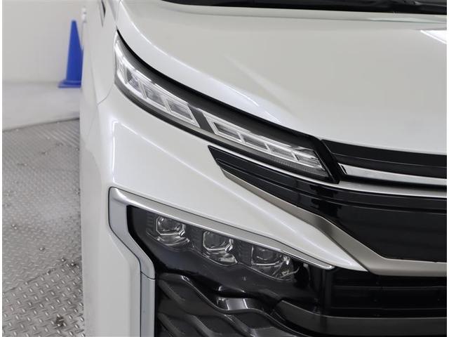 ヴォクシー Ｓ－Ｚ　フルセグ　メモリーナビ　ＤＶＤ再生　ミュージックプレイヤー接続可　バックカメラ　衝突被害軽減システム　ＥＴＣ　ドラレコ　両側電動スライド　ＬＥＤヘッドランプ　乗車定員７人　３列シート　ワンオーナー（37枚目）