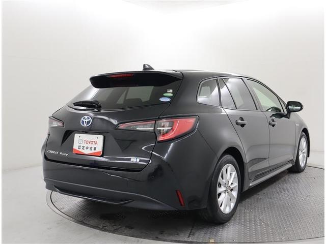 カローラツーリング ハイブリッド　Ｓ　フルセグ　メモリーナビ　ミュージックプレイヤー接続可　バックカメラ　衝突被害軽減システム　ＥＴＣ　ＬＥＤヘッドランプ　ワンオーナー　記録簿（4枚目）