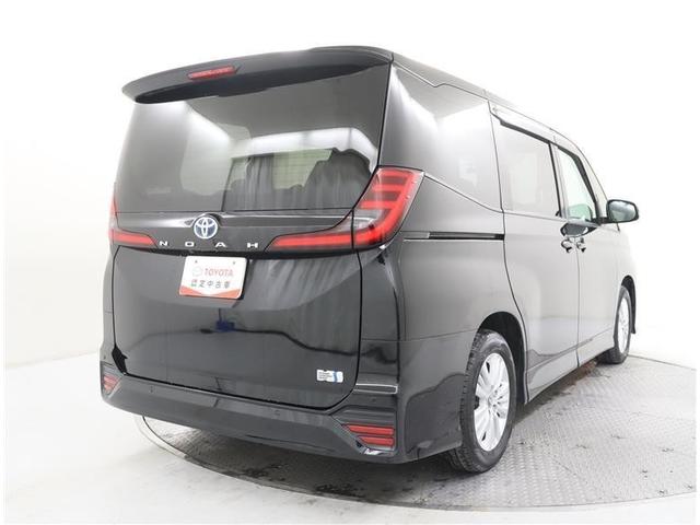ノア ハイブリッドＳ－Ｇ　フルセグ　メモリーナビ　ＤＶＤ再生　ミュージックプレイヤー接続可　バックカメラ　衝突被害軽減システム　ＥＴＣ　ドラレコ　両側電動スライド　ＬＥＤヘッドランプ　乗車定員７人　３列シート　ワンオーナー（4枚目）