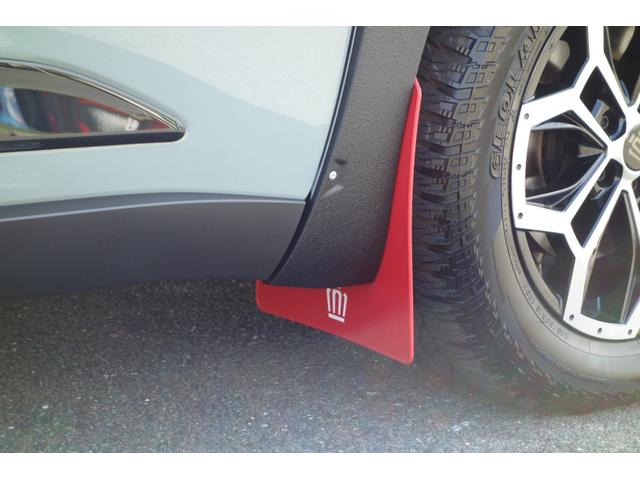 クラウンクロスオーバー RS ランドスケープ 期間限定販売/専用色ブラック・アーバンカーキ/リベット止めオーバーフェンダー/レッドマッドガード/トーイングヒッチ/専用デザインアルミ/オールテレインタイヤ/走行320K/ディーラー保証(18枚目)