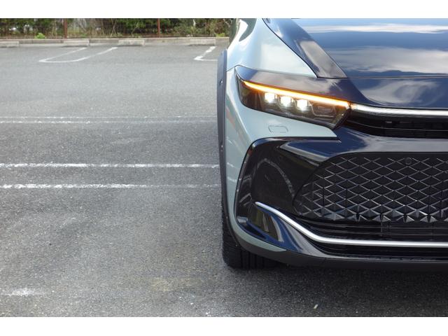 クラウンクロスオーバー RS ランドスケープ 期間限定販売/専用色ブラック・アーバンカーキ/リベット止めオーバーフェンダー/レッドマッドガード/トーイングヒッチ/専用デザインアルミ/オールテレインタイヤ/走行320K/ディーラー保証(22枚目)