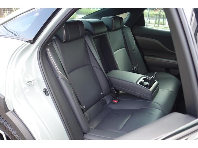 クラウンクロスオーバー RS ランドスケープ 期間限定販売/専用色ブラック・アーバンカーキ/リベット止めオーバーフェンダー/レッドマッドガード/トーイングヒッチ/専用デザインアルミ/オールテレインタイヤ/走行320K/ディーラー保証(35枚目)