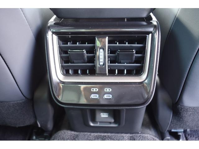 クラウンクロスオーバー RS ランドスケープ 期間限定販売/専用色ブラック・アーバンカーキ/リベット止めオーバーフェンダー/レッドマッドガード/トーイングヒッチ/専用デザインアルミ/オールテレインタイヤ/走行320K/ディーラー保証(36枚目)