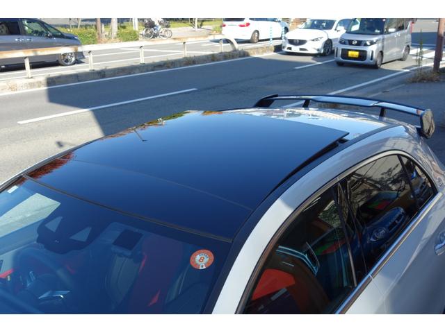 パノラマスライディングルーフチルト時