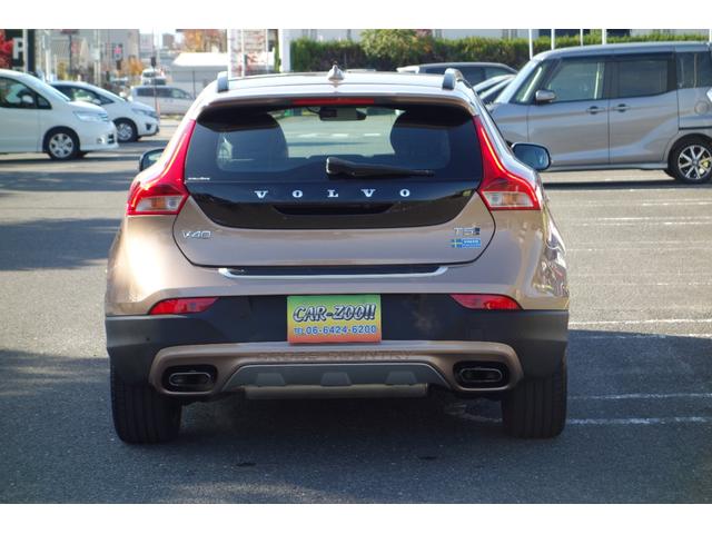 Ｖ４０ クロスカントリー　Ｔ５　ＡＷＤ　サマム　スタイリングＫＩＴ／アイシン８速ＡＴ／トールハンマーＬＥＤ／インテリセーフ／前後ドラレコ／ハーマンカードン／ロウカッパーＭ／チャコール・ブロンド２トーン革／Ｈ３０・３１・Ｒ３・４・５・７記録簿／１オナ（10枚目）