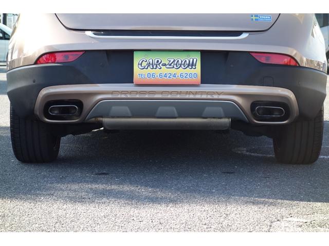 Ｖ４０ クロスカントリー　Ｔ５　ＡＷＤ　サマム　スタイリングＫＩＴ／アイシン８速ＡＴ／トールハンマーＬＥＤ／インテリセーフ／前後ドラレコ／ハーマンカードン／ロウカッパーＭ／チャコール・ブロンド２トーン革／Ｈ３０・３１・Ｒ３・４・５・７記録簿／１オナ（11枚目）