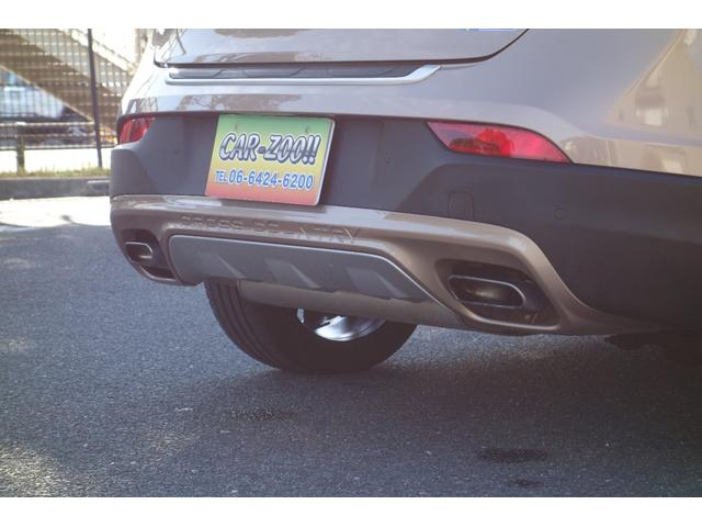 Ｖ４０ クロスカントリー　Ｔ５　ＡＷＤ　サマム　スタイリングＫＩＴ／アイシン８速ＡＴ／トールハンマーＬＥＤ／インテリセーフ／前後ドラレコ／ハーマンカードン／ロウカッパーＭ／チャコール・ブロンド２トーン革／Ｈ３０・３１・Ｒ３・４・５・７記録簿／１オナ（17枚目）