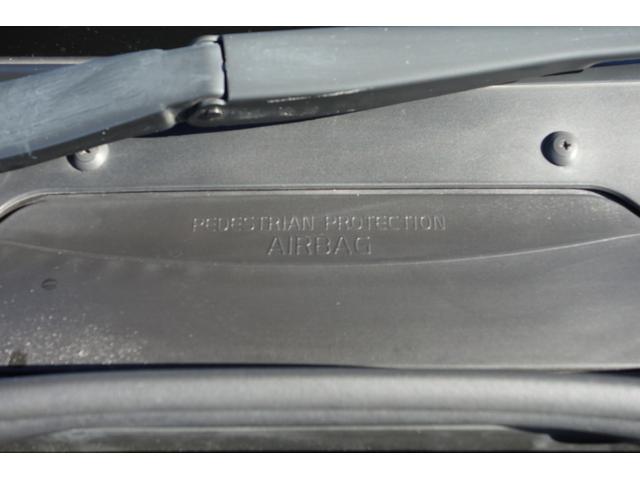 Ｖ４０ クロスカントリー　Ｔ５　ＡＷＤ　サマム　スタイリングＫＩＴ／アイシン８速ＡＴ／トールハンマーＬＥＤ／インテリセーフ／前後ドラレコ／ハーマンカードン／ロウカッパーＭ／チャコール・ブロンド２トーン革／Ｈ３０・３１・Ｒ３・４・５・７記録簿／１オナ（26枚目）