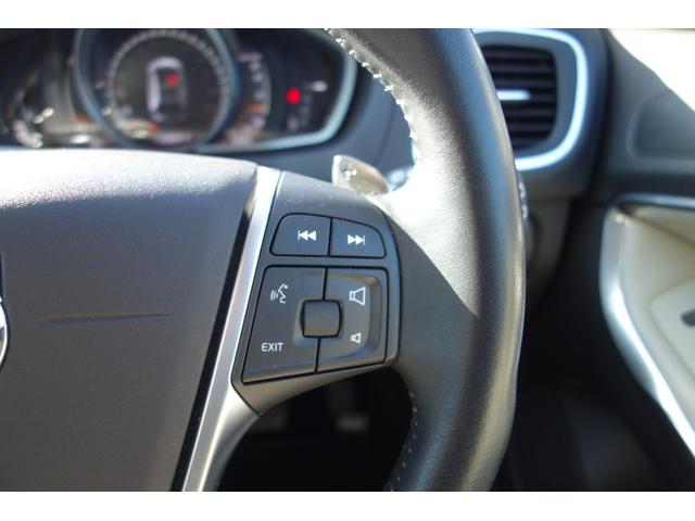 Ｖ４０ クロスカントリー　Ｔ５　ＡＷＤ　サマム　スタイリングＫＩＴ／アイシン８速ＡＴ／トールハンマーＬＥＤ／インテリセーフ／前後ドラレコ／ハーマンカードン／ロウカッパーＭ／チャコール・ブロンド２トーン革／Ｈ３０・３１・Ｒ３・４・５・７記録簿／１オナ（38枚目）