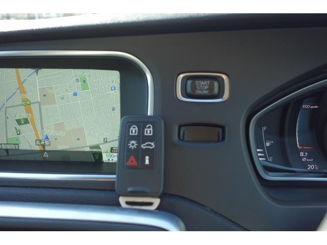 Ｖ４０ クロスカントリー　Ｔ５　ＡＷＤ　サマム　スタイリングＫＩＴ／アイシン８速ＡＴ／トールハンマーＬＥＤ／インテリセーフ／前後ドラレコ／ハーマンカードン／ロウカッパーＭ／チャコール・ブロンド２トーン革／Ｈ３０・３１・Ｒ３・４・５・７記録簿／１オナ（44枚目）