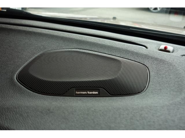 Ｖ４０ クロスカントリー　Ｔ５　ＡＷＤ　サマム　スタイリングＫＩＴ／アイシン８速ＡＴ／トールハンマーＬＥＤ／インテリセーフ／前後ドラレコ／ハーマンカードン／ロウカッパーＭ／チャコール・ブロンド２トーン革／Ｈ３０・３１・Ｒ３・４・５・７記録簿／１オナ（45枚目）