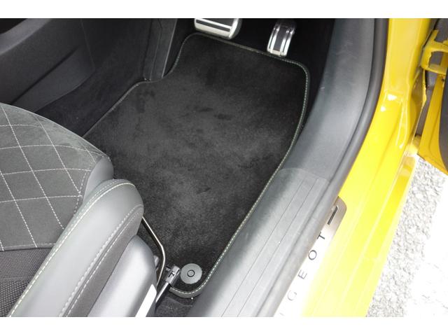 ２０８ ＧＴ　イエロー・ブラック２トーン／フルＬＥＤヘッドライト／デジタルメーター／１７インチアルミ／シートヒーター／レーダークルーズ／レーンキープ／ブラインドスポット／カープレイ／ドライブレコーダー（29枚目）