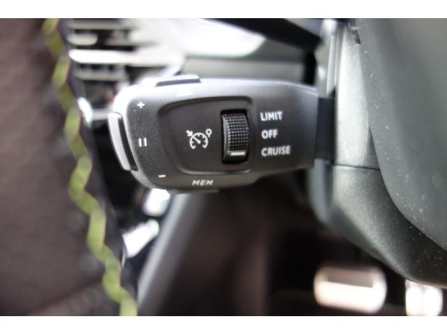 ２０８ ＧＴ　イエロー・ブラック２トーン／フルＬＥＤヘッドライト／デジタルメーター／１７インチアルミ／シートヒーター／レーダークルーズ／レーンキープ／ブラインドスポット／カープレイ／ドライブレコーダー（40枚目）