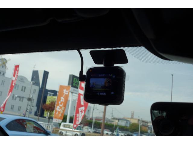 ２０８ ＧＴ　イエロー・ブラック２トーン／フルＬＥＤヘッドライト／デジタルメーター／１７インチアルミ／シートヒーター／レーダークルーズ／レーンキープ／ブラインドスポット／カープレイ／ドライブレコーダー（55枚目）