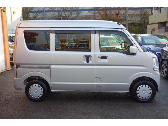 ������n�j