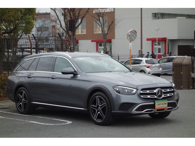 Ｅクラスオールテレイン Ｅ２２０ｄ　４マチック　オールテレイン　エクスクルーシブパッケージ／ＡＭＧ１９インチＡＷ／パノラマスライディングルーフ／マキアートベージュレザー／シートヒーター・ベンチレーション／ブルメスターサウンド／セレナイトグレー／１オーナー（4枚目）