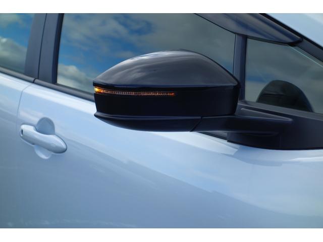 �u���b�N�h�A�~���[