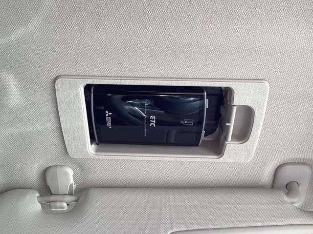 �d�s�b��������񓋍ځB���������������Œ�Ԃ���K�v�Ȃ�ē��R�Ȃ��ł��B�X���[�Y�ɃX�g���X�Ȃ��h���C�u�����y���݂��������B�i���x�����z�ɃZ�b�g�A�b�v��p�͊܂܂�Ă���܂���B�j