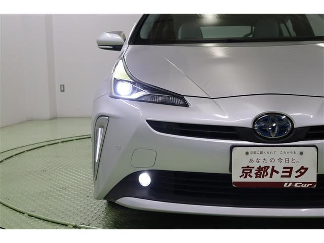プリウス Ａプレミアム　ツーリングセレクション　横滑り防止機能　皮シート　運転席パワーシート　エアコン　パワーウィンドウ　ナビ＆ＴＶ　ＬＥＤライト　盗難防止装置　スマートキー＆プッシュスタート　キーレス　ＥＴＣ　アルミホイール　メモリナビ　パワステ（8枚目）