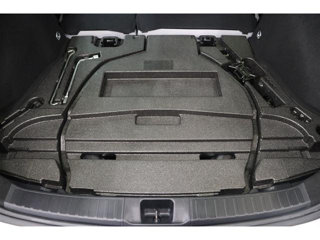 プリウス Ａプレミアム　ツーリングセレクション　横滑り防止機能　皮シート　運転席パワーシート　エアコン　パワーウィンドウ　ナビ＆ＴＶ　ＬＥＤライト　盗難防止装置　スマートキー＆プッシュスタート　キーレス　ＥＴＣ　アルミホイール　メモリナビ　パワステ（36枚目）