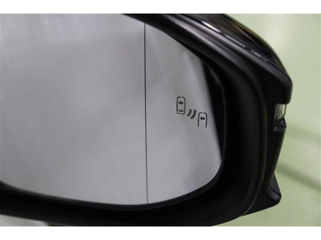 プリウス Ｚ　リアカメラ　プリクラッシュ　ＰＷシート　ＡＣ１００Ｖ電源　ＬＥＤランプ　オートクルーズ　アルミホイール　ドライブレコーダ　ＡＣ　運転席エアバッグ　横滑り防止装置　ＥＴＣ付　盗難防止システム　ＴＶ（10枚目）