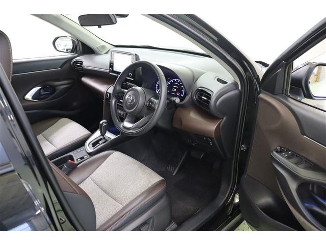 ヤリスクロス Ｚ　バックモニタ　横滑り防止システム　ナビ＆ＴＶ　イモビ　カーテンエアバッグ　クルーズＣ　エアコン　スマートキ－　アルミ　地デジ　キーフリー　パワステ　ダブルエアバック　ＬＥＤヘット　エアバッグ　記録簿有（27枚目）