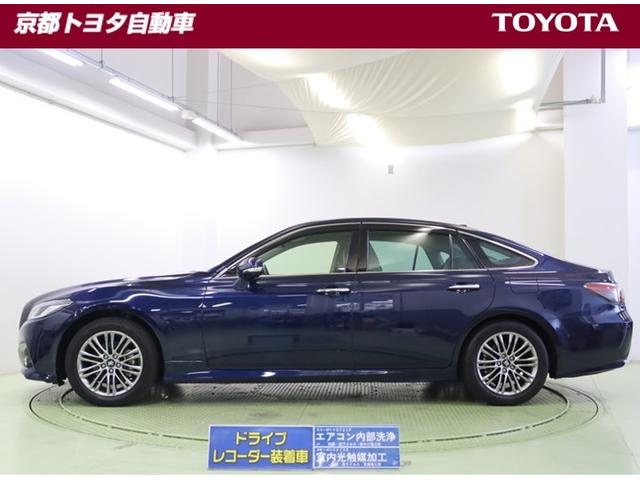 クラウンハイブリッド Ｓ　バックガイドモニター　メモリーナビゲーション　地デジＴＶ　ＥＴＣ車載器　電動シート　ＬＥＤヘッド　記録簿　イモビライザー　ドラレコ　メディアプレイヤー接続　横滑り防止装置　スマートキー　キーフリー（2枚目）