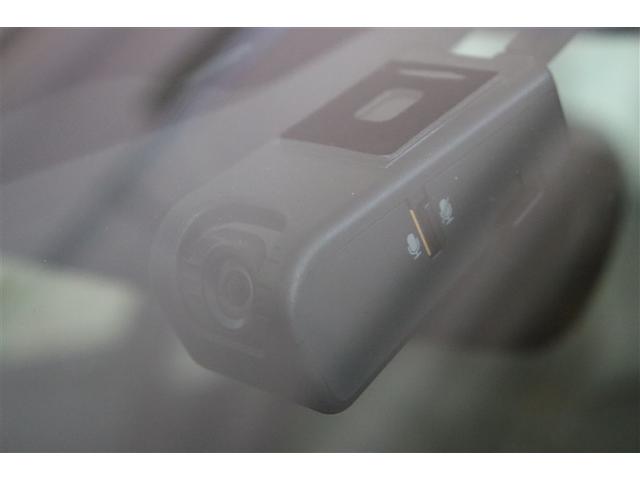 クラウンハイブリッド Ｓ　バックガイドモニター　メモリーナビゲーション　地デジＴＶ　ＥＴＣ車載器　電動シート　ＬＥＤヘッド　記録簿　イモビライザー　ドラレコ　メディアプレイヤー接続　横滑り防止装置　スマートキー　キーフリー（7枚目）